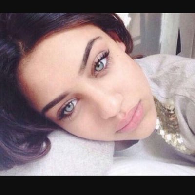 easternizzed's profile picture. I live on Airplanes