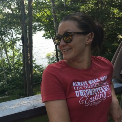 Customer sucess leader with a love for raising tiny humans, live music, travel, good books and carbs.