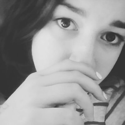 EloiseGoldup's profile picture. most of my pictures are from Instagram. so if u like them follow me: instergram name is eloiwheezy