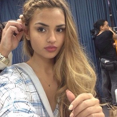 elyssarpgsaz's profile picture. 