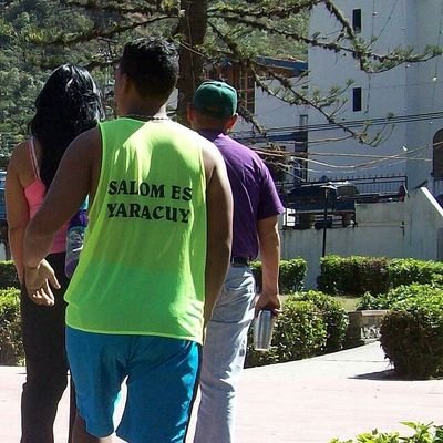 Estudiante de Derecho aunque un poco torcido, tengo grabado en la mente que Debo ser un buen Deportista... bueno eso intento