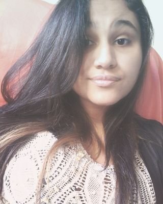 Uma Helô de 20 anos, pisciana com ascendente em câncer, lua em leão, Lufana, é claro, e estudante de Comunicação Social na UFRJ.
Instagran: heloisagraciana.
