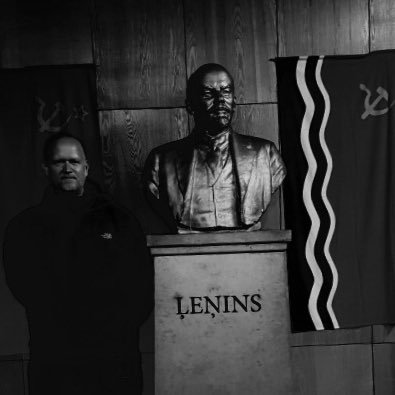 JohanGnaget's profile picture. Kollektivist, kamrat, galt. Ibland skriver min hand utan tillåtelse av hjärnan.