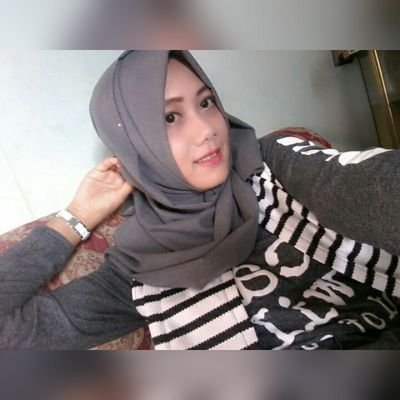 Sekolah & Universitas Ekonomi & Bisnis Bisnis Keluarga