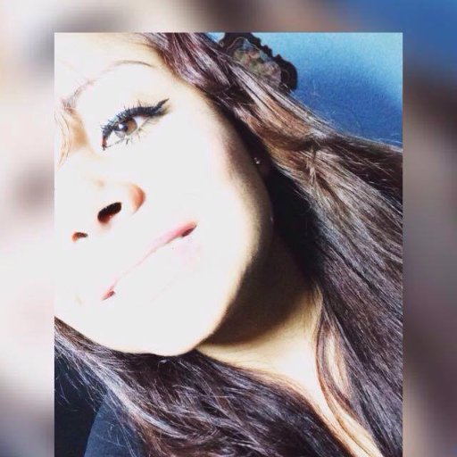 Entre un choque de miradas , una sonrisa es el mejor accidente.