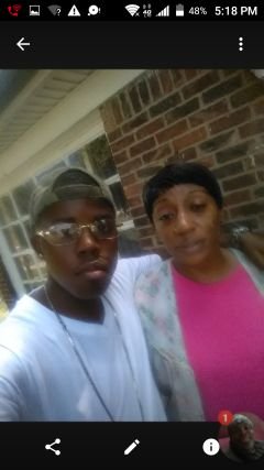 EvelynTeresaGi1's profile picture. Sweet and understating