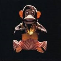 worldbshiny's profile picture. Foley artist in residence for LockedN2Vacancy (& anywhere else she can); VO actor for Hartlife; writer; purveyor of onesie-based comedic stylings; jasmine tea