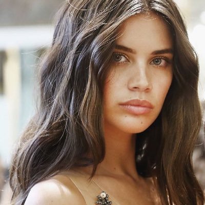 Photos de Sara Sampaio Goin3yh2