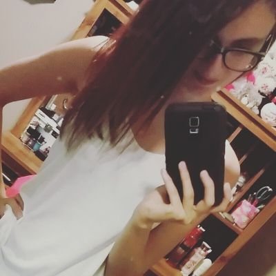 AngeMcGraw's profile picture. etudiante en technique de laboratoire medical a Dieppe - 2e annee