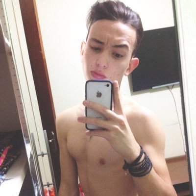 vinicius_hirai's profile picture. vinibh / Insta vinicius_hirai / face Vinicius hirai