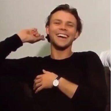 djdankmeme's profile picture. fuck. | also I luv halen vvv much