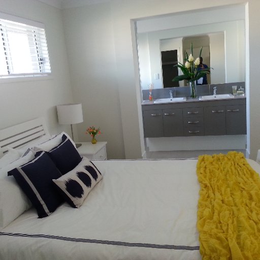 We are a team of passionate people whose goal is to assist people looking for holiday homes and help holiday homes owners have increased occupancy rate.