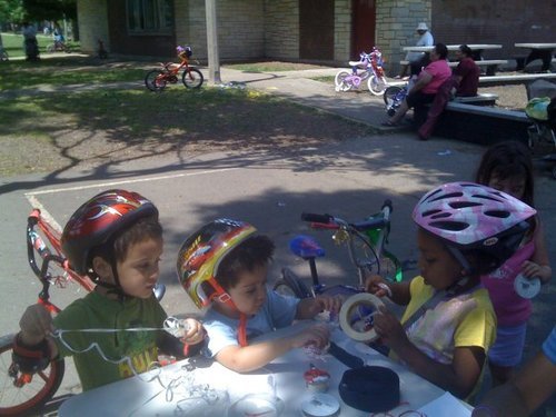 Rogers Park Parents, a group for moms, pops and kids!