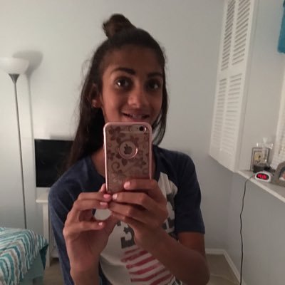 _pizzaisbae101_'s profile picture. I wanted everyone to no who I really am first of all j love soccer⚽️♉️and♈️ music.ly instagram maybe crushing