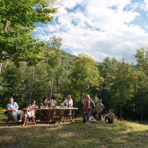 Connecting People Through Food.
The Upstate Table hosts gatherings that celebrate food, community and local producers.