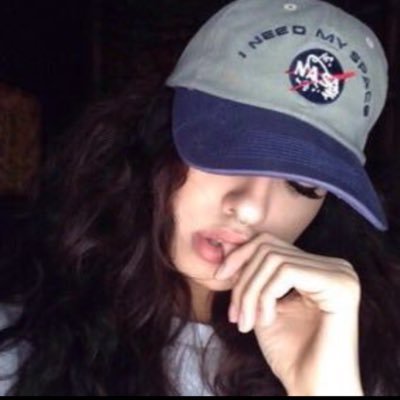 edatingxo's profile picture. depressing