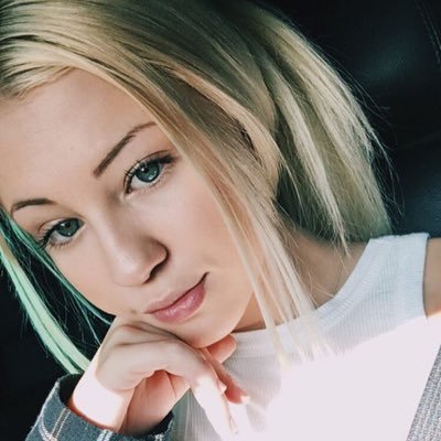 bethanyydaviss's profile picture. 