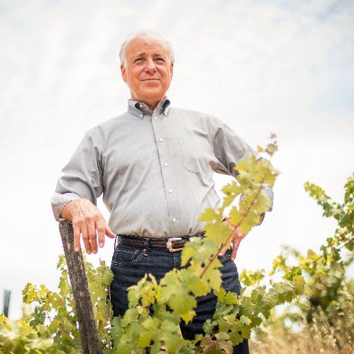 Hand-crafted #wines with pure varietal character: #Zinfandel #PetiteSirah from sustainably-farmed, family-owned vineyards.