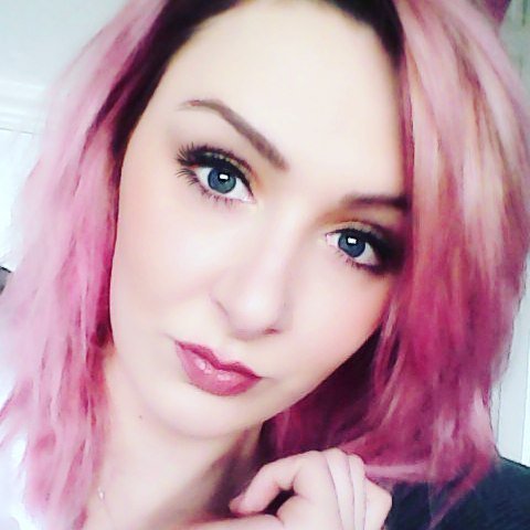 Im a 24 year old single mum of two beautiful boys and pregnant with my 3rd baby!. A New Mummy Blogger So Check it out....
https://t.co/qIvliJQ7M7