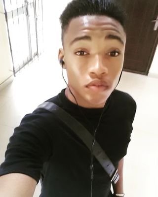 My name is Diamond Wems
I'm a musician♬
I'm Nigerian
My stage name is Trance♩
I'm still a yung blood....