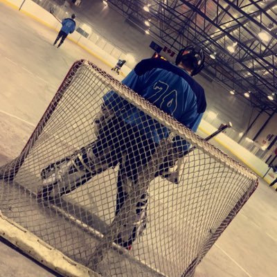 b_twa's profile picture. 