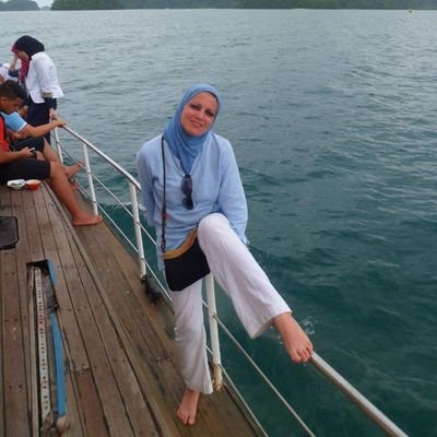 aminacavill's profile picture. 