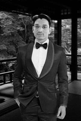 UpendraA2's profile picture. Two fundamentals of cool life – Walk like you are the king OR walk like you don’t care ,who is the king.