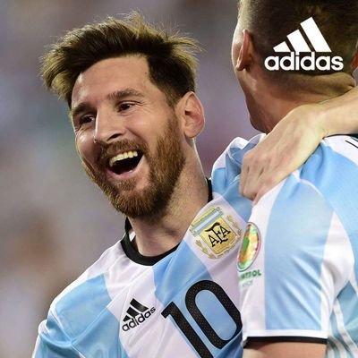 Síguenos en Facebook, Lio Messi ( Fans)
Instagram leomessioficial5000