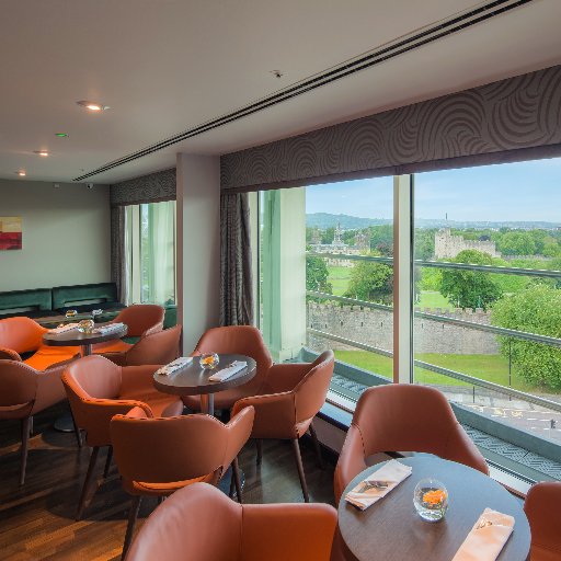 A stunning example of Art Deco architecture, the hotel boasts views overlooking the Castle with attentive service in the heart of the Welsh capital.