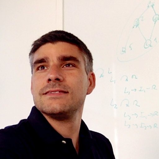 Data Scientist @SchibstedGroup. PhD Comp. Sci. #GraphsAreEveryWhere #NetworkScience #ComplexNetworks #ML #Recsys #TrailRunning