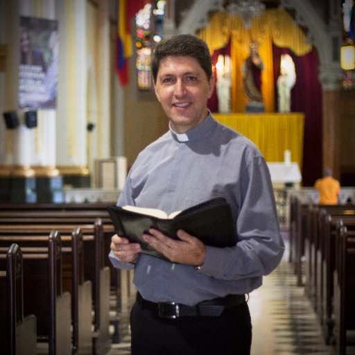 El Padre Carlos Yepes es un Sacerdote católico, buscador de sabiduría en Cristo, predicador para dar sentido a la vida.
FB: https://t.co/8oEjJRGzbV
YT: http://goo.