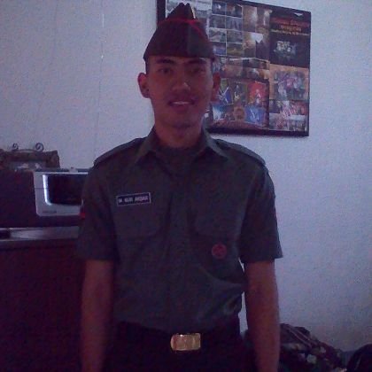 engga kurang,bisa lebih.Sebelum titik,setelah koma.