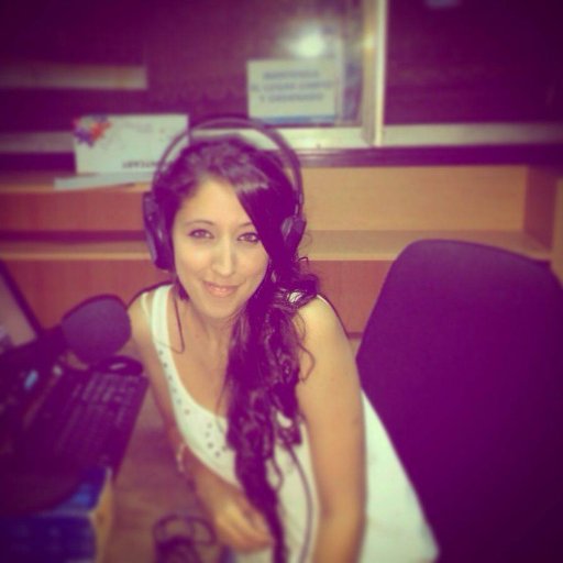 El programa que resume las mejores entrevistas de la jornada, acompañado de buena música. De Lun a Vie a las 18Hs por FM Mercado 90.9