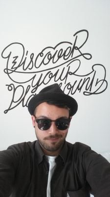 therealzainm's profile picture. You are unique, just like everyone else...