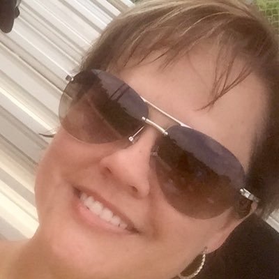 ShellyHooten's profile picture. 