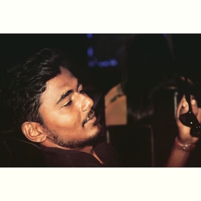 milind_kacha's profile picture. લાયકાતો શું આલેખું હું મારી...તારી માટે....દુનિયા માં એક તું અને તારી વાતો જ કીમતી છે મારી માટે