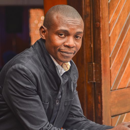 DmMarende's profile picture. freelance bestboy electric,lighting n stage designer.director for DIXON LIGHTS