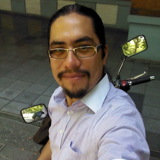 Científico | Profesor, antiteísta y positivista, gusto de la cocina, las motos, la música loca y otros placeres terrenales.