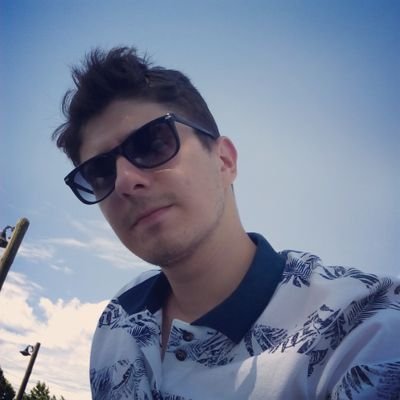 SelcukAkarin's profile picture. Bir homosapiens twitter'ı..