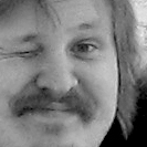 Музыкант и программист. Ищу баланс между техническим и гуманитарным. Затейливо гляжу на мир и иногда рассказываю, что заметил.