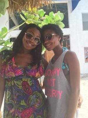 CyndieleynaG's profile picture. welcome dans mon coeur désolé pr le désordre le dernier visiteur a foutu le Bordel