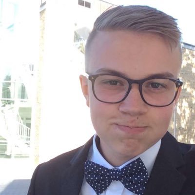 OlleGranbergxD's profile picture. have 11000 hours on csgo, Im so good