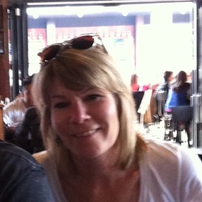 angiethompson82's profile picture. 