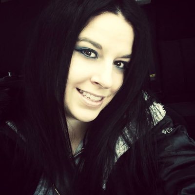 Minkers11's profile picture. Anyone can make a difference. Making one person smile can change the world. Maybe not the whole world, but their world. #JustSmile