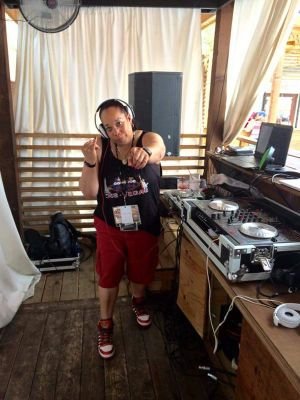 DJ'ing is my job - MUSIC is my passion - A$$H0£E by nature
