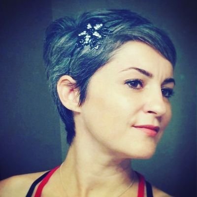 Creative technologist, mother - Coder kotlin/Java/Android, JS, AS & Haxe - Music addict & World explorer