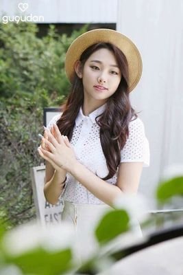 minahng_'s profile picture. c 1 bio pas la chatte à ta mer