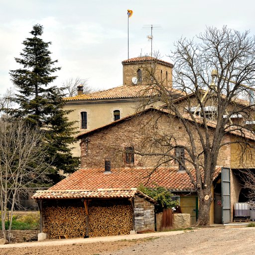 Tancant cercles és l’expressió d’una manera de fer, la filosofia de produir d’acord amb les formes artesanes i de controlar tots els processos productius.