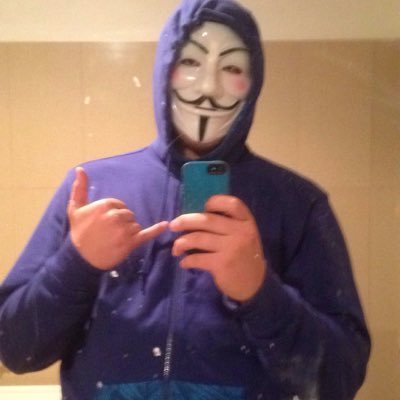 snapchat loza_bro//I love to workout and play sport//Gaming is my life.