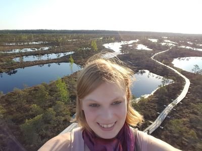 trainialv's profile picture. A girl, dreamer, in the clouds...